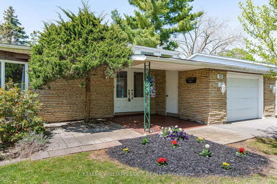 123 Lynn Crt, Burlington - Bayview image-0-2