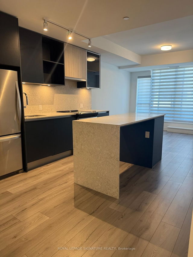 325 - 395 Dundas Street