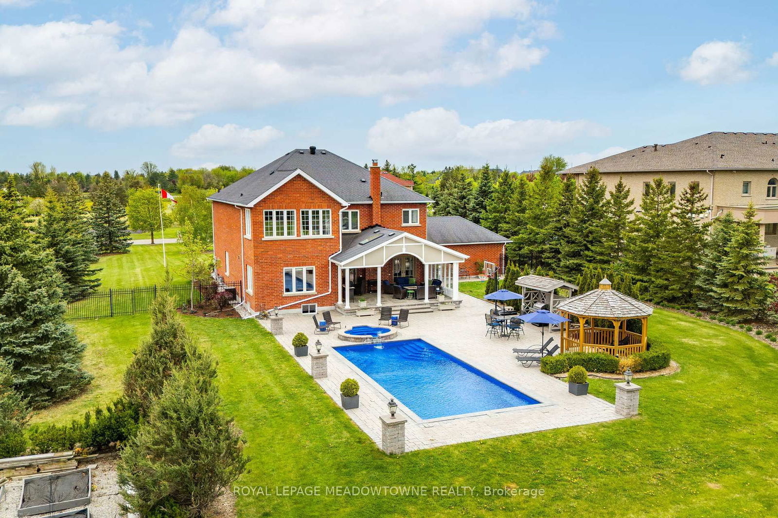 Detached House for sale at 12 Everglade Drive, Brampton, Ontario, L6P 0R2 - Toronto Gore Rural Estate - MLS: W12155284