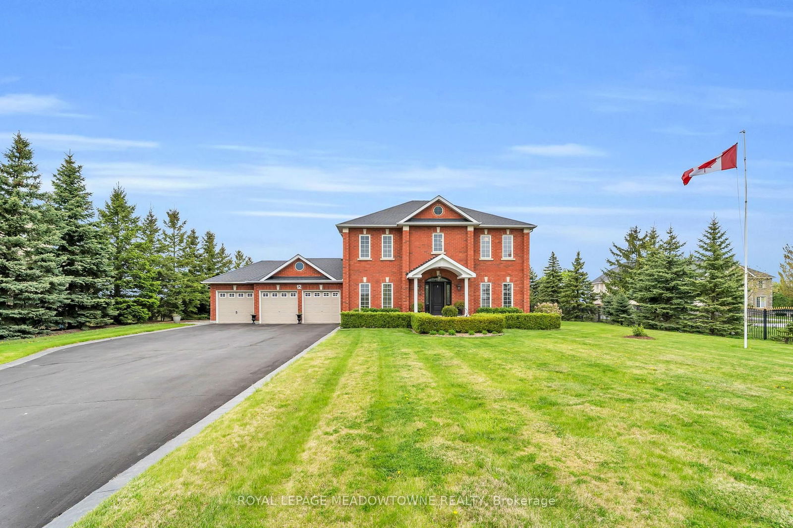 Detached House for sale at 12 Everglade Drive, Brampton, Ontario, L6P 0R2 - Toronto Gore Rural Estate - MLS: W12155284