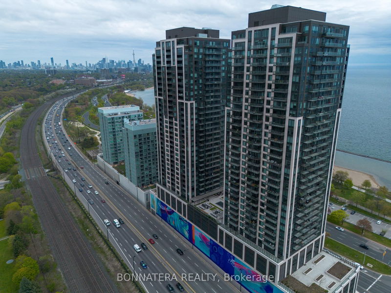 home for lease on 2305-1926 Lakeshore Boulevard