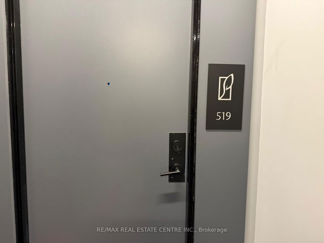 519 - 430 Square One Drive