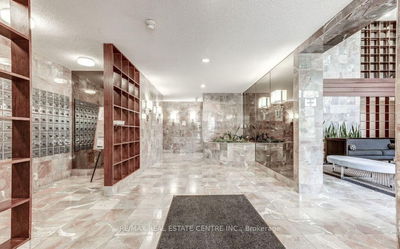 Unit 705 — 100 County Court Blvd, Brampton - Fletcher's Creek South image-0-3