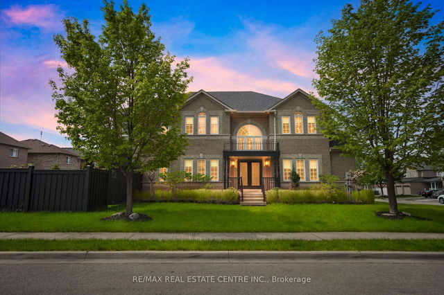 41 Avalanche Crescent