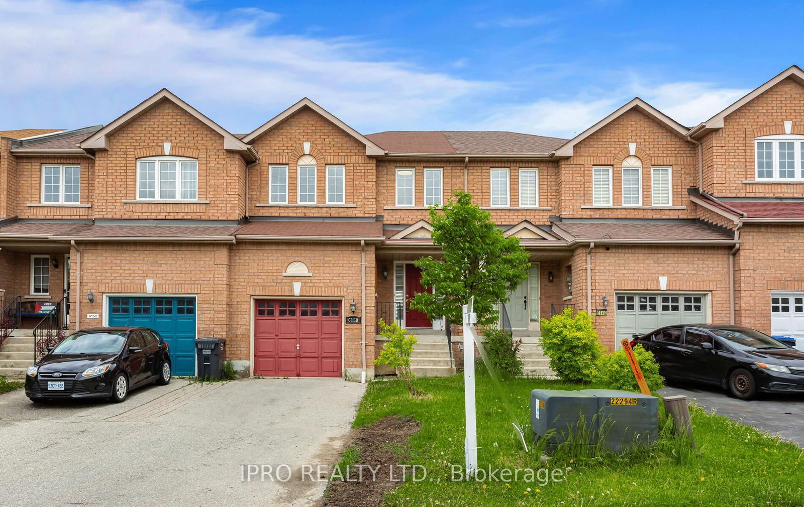 Townhouse for sale at 6150 Windfleet Crescent, Mississauga, East Credit, L5V 2Z6 - MLS: W12156146