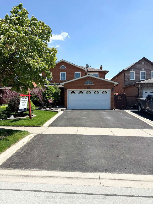 8 Cochrane Avenue