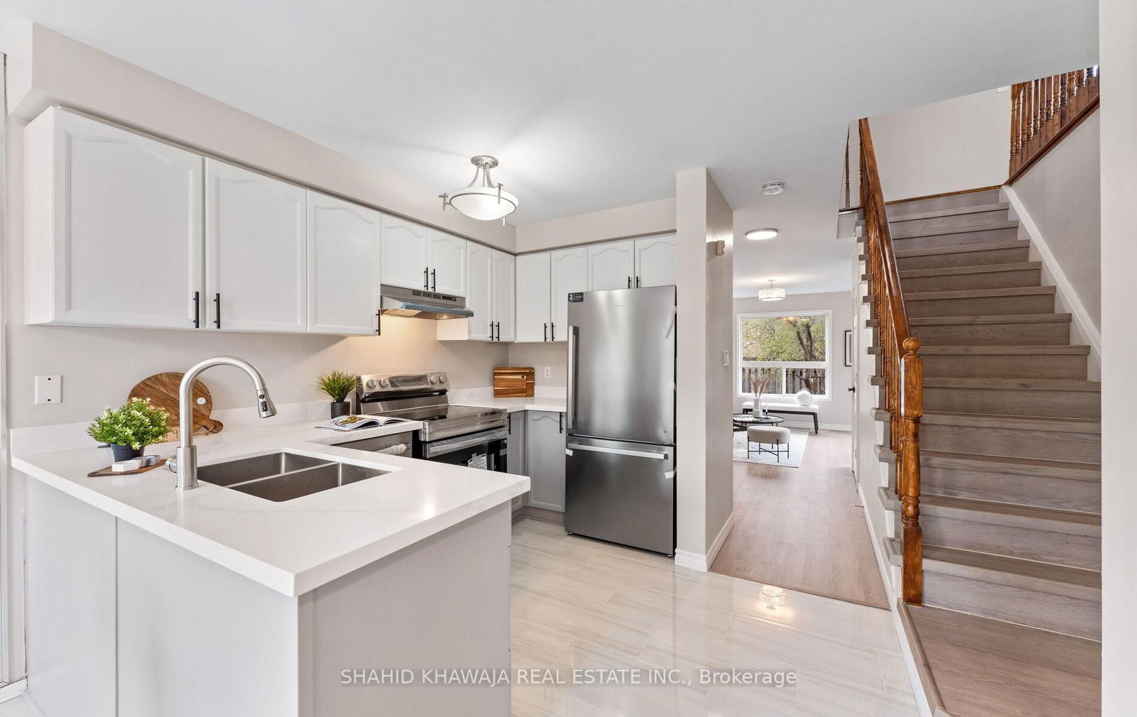 Detached House for sale at 3055 Mcdowell Drive, Mississauga, Churchill Meadows, L5M 6J6 - MLS: W12156175