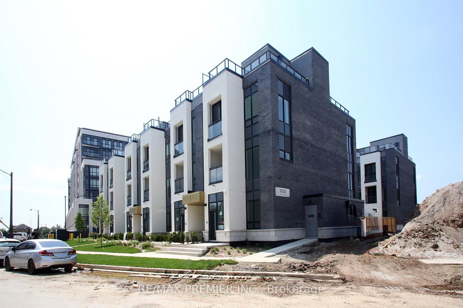 Townhouse for sale at 135-3020 Trailside Drive, Oakville, Glenorchy, L6M 4M2 - MLS: W12156200
