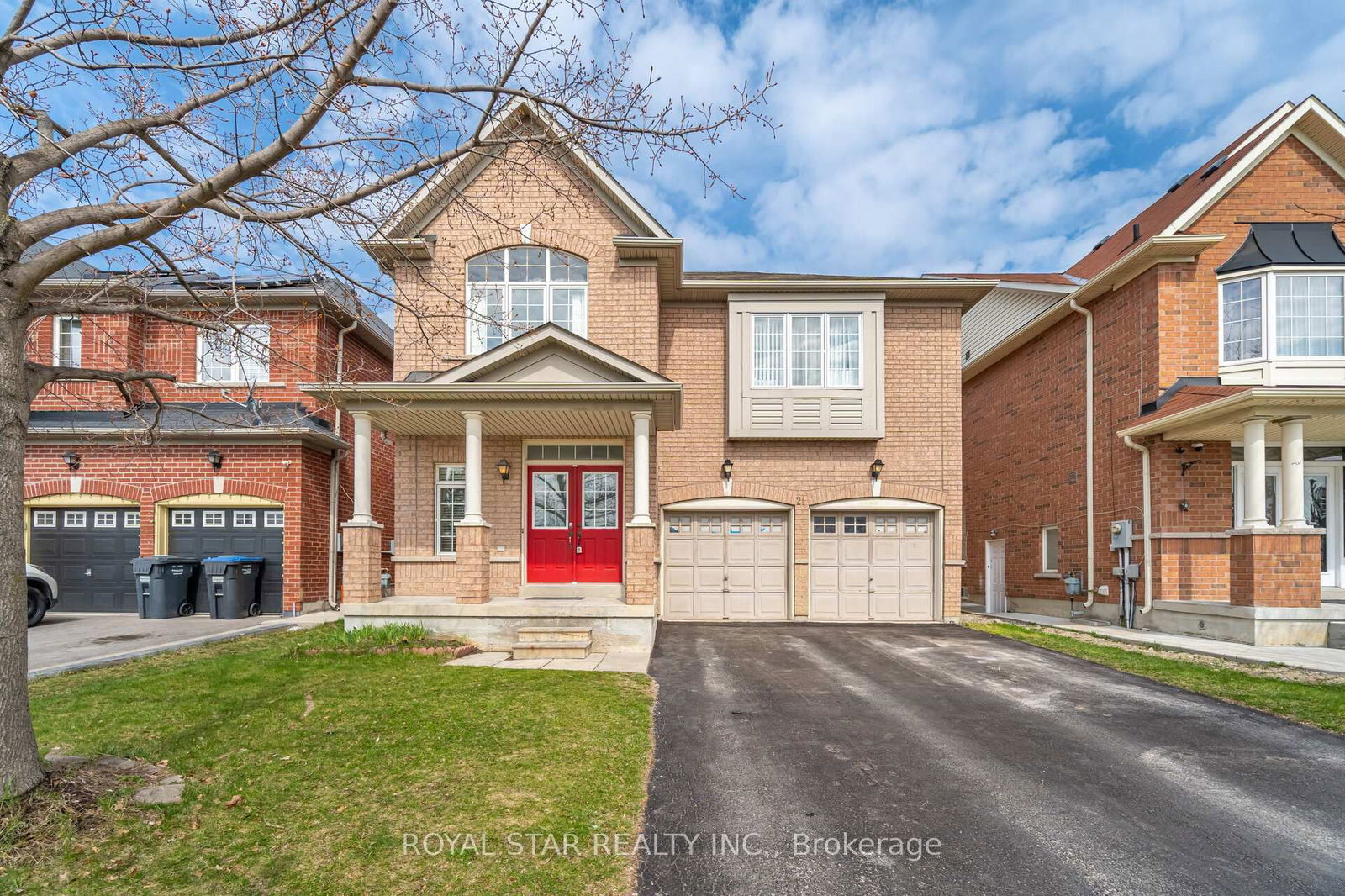 Detached House for sale at 21 Baylawn Circle, Brampton, Ontario, L6P 2M6 - Bram East - MLS: W12156296