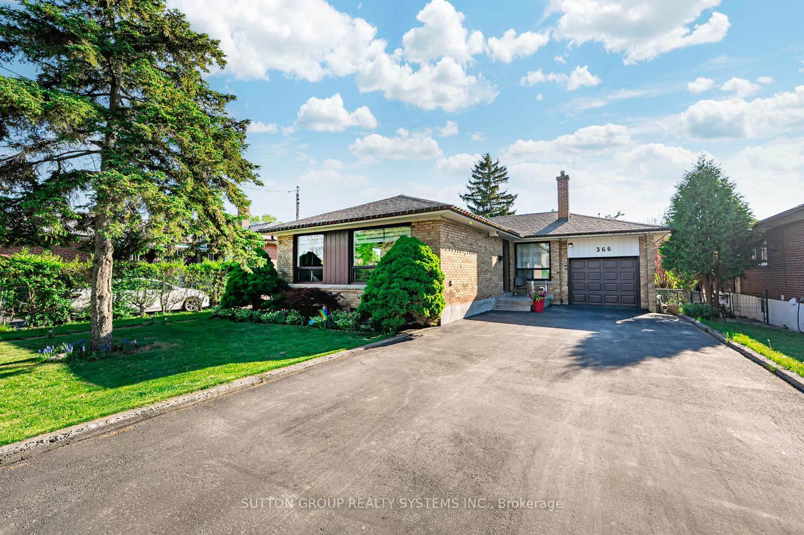 Detached House for sale at 366 Renforth Drive, Toronto, Eringate-Centennial-West Deane, M9C 2L9 - MLS: W12156575