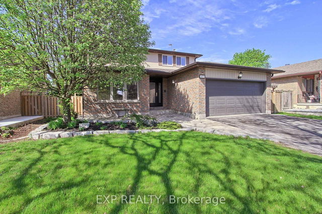 470 Gowland Crescent