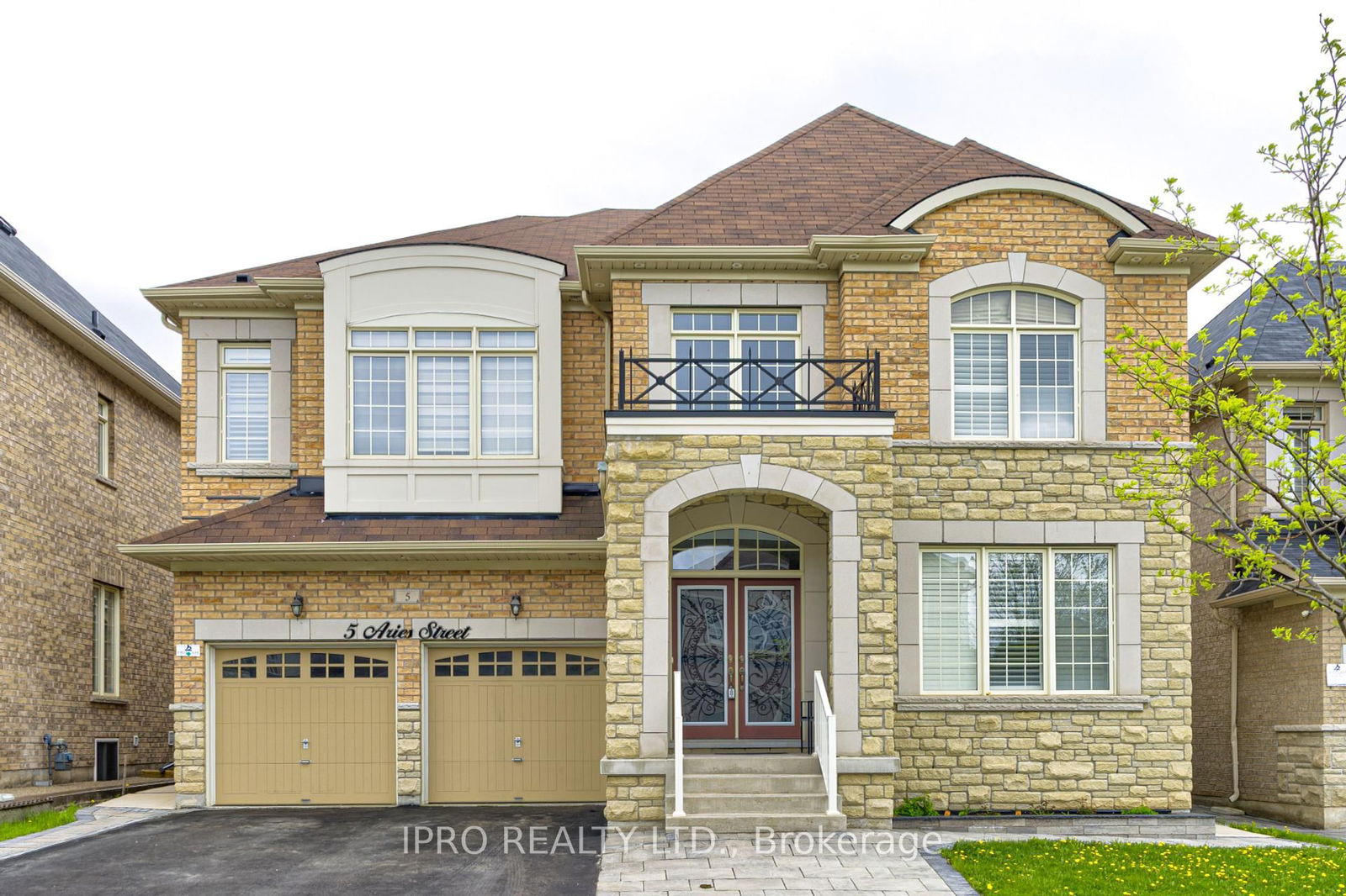 Detached House for sale at 5 Aries Street, Brampton, Credit Valley, L6Y 5Z2 - MLS: W12156814
