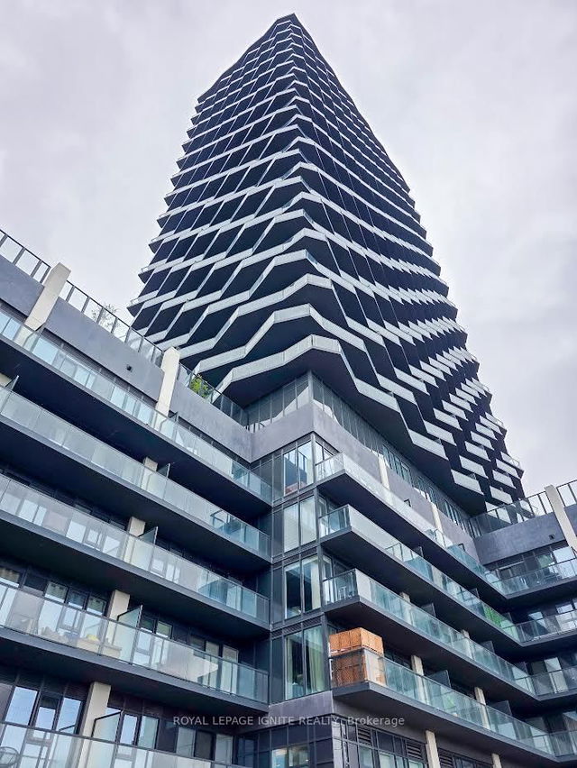 203 - 36 Zorra Street
