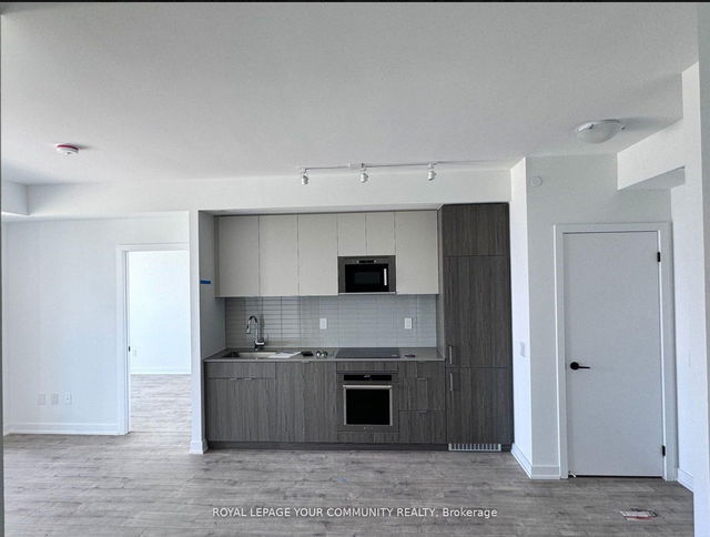 1109 - 220 Missinnihe Way