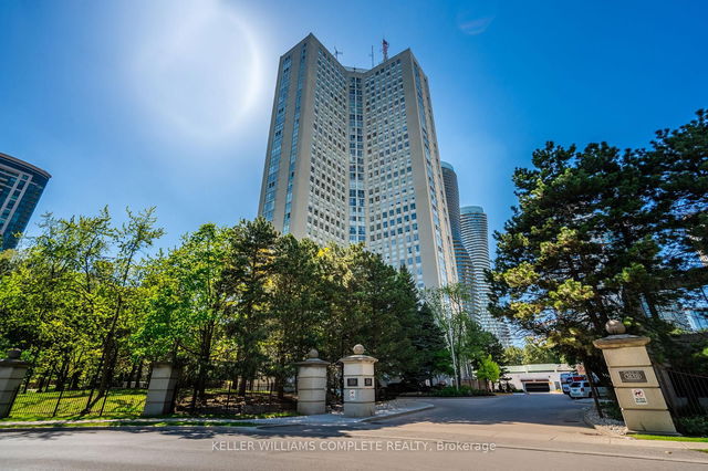 2302 - 3650 Kaneff Crescent