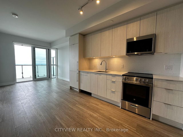 4909 - 430 Square One Drive