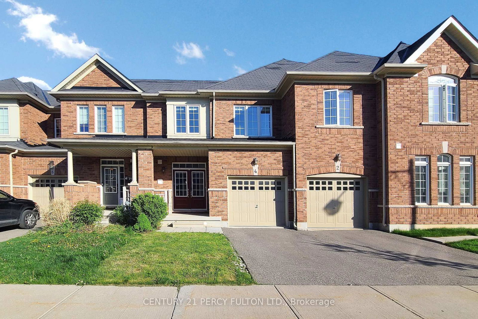 Townhouse for sale at 4 Munch Place, Milton, Willmott, L9T 8K6 - MLS: W12157080