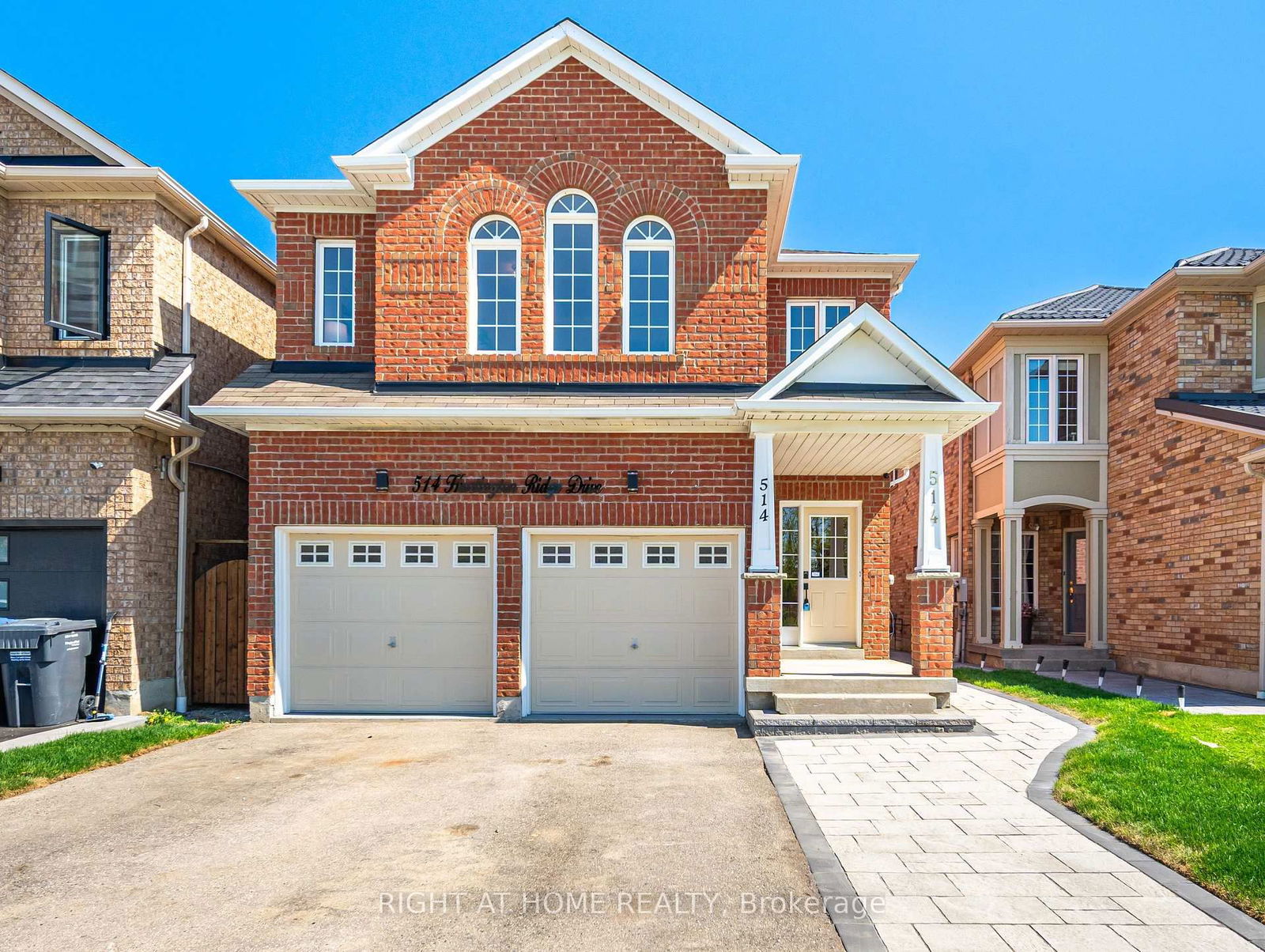 Detached House for sale at 514 Huntington Ridge Drive, Mississauga, Hurontario, L5R 2X7 - MLS: W12157147
