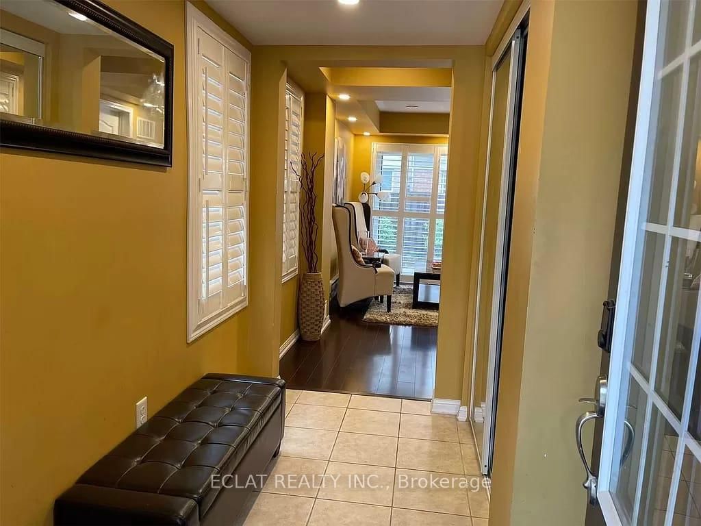 Townhouse for sale at 30 Lathbury Street, Brampton, Northwest Brampton, L7A 0R5 - MLS: W12157184