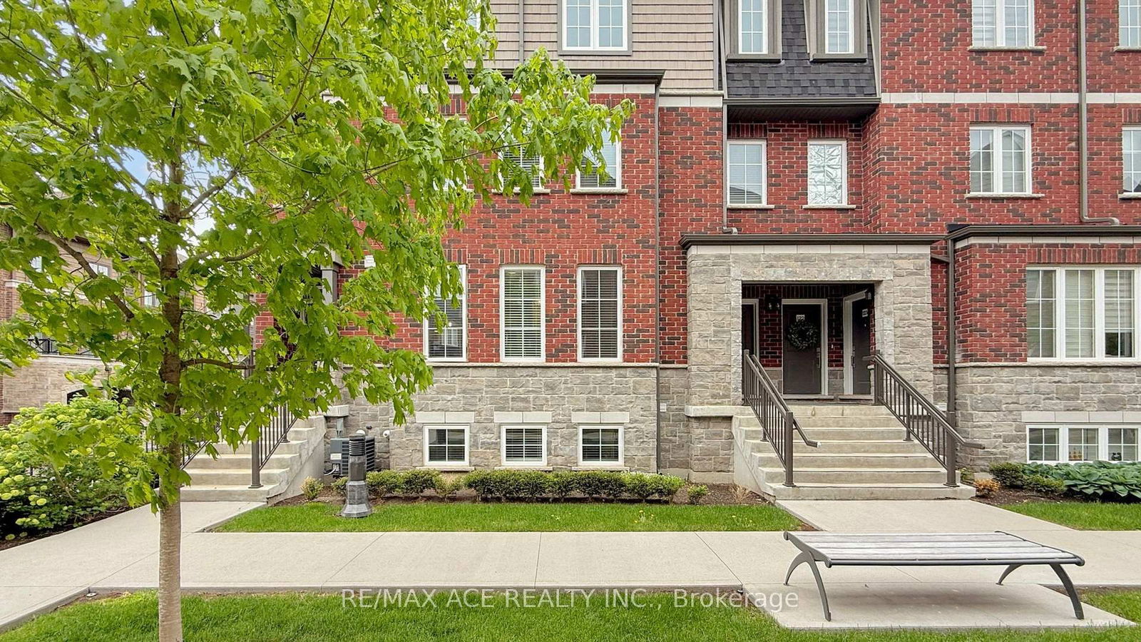 Townhouse for sale at 120-445 Ontario Street, Milton, Timberlea, L9T 9K5 - MLS: W12157516