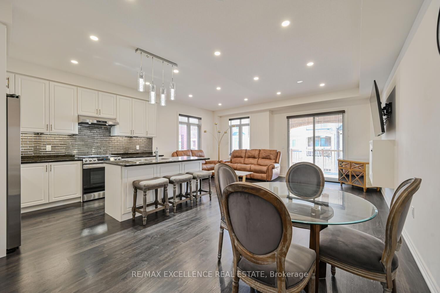 Townhouse for sale at 469 Dundas Street, Oakville, Joshua Meadows, L6H 3P4 - MLS: W12157571
