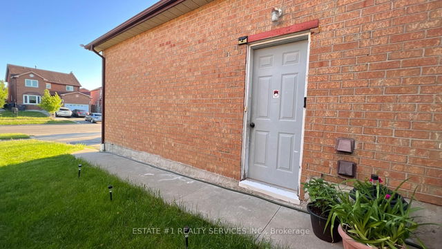 Lower - 141 Havelock Drive