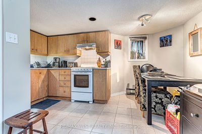 Unit 2 — 187 High Park Ave, Toronto - High Park North image-0-3