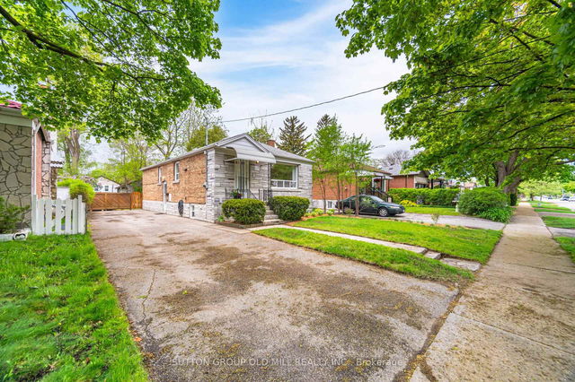 112 North Carson Street