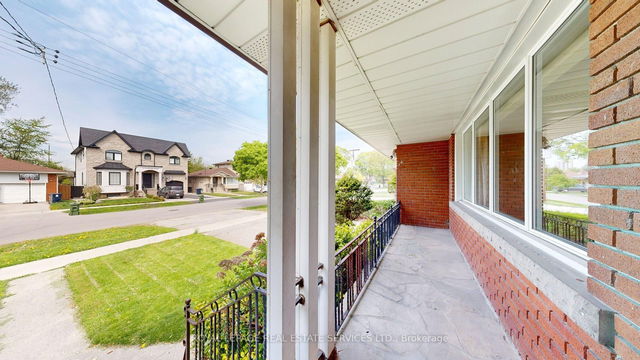 7 Stockbridge Avenue