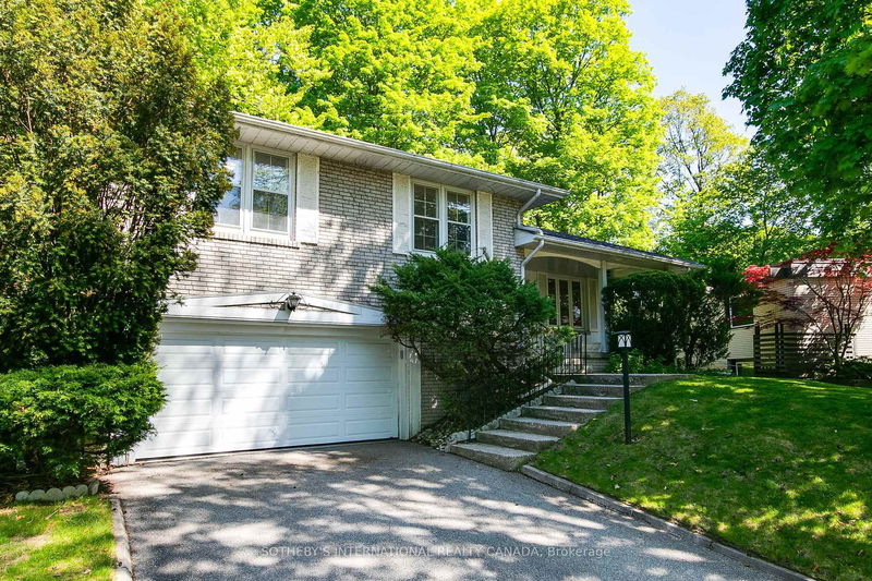 home for sale on 9 Queensborough Crescent