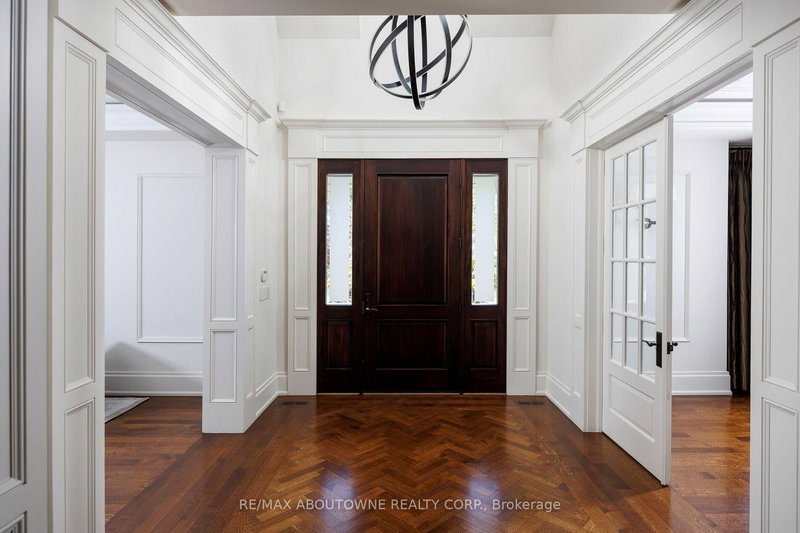 64 Brentwood Rd, Oakville, L6J 4B6 | Image 3