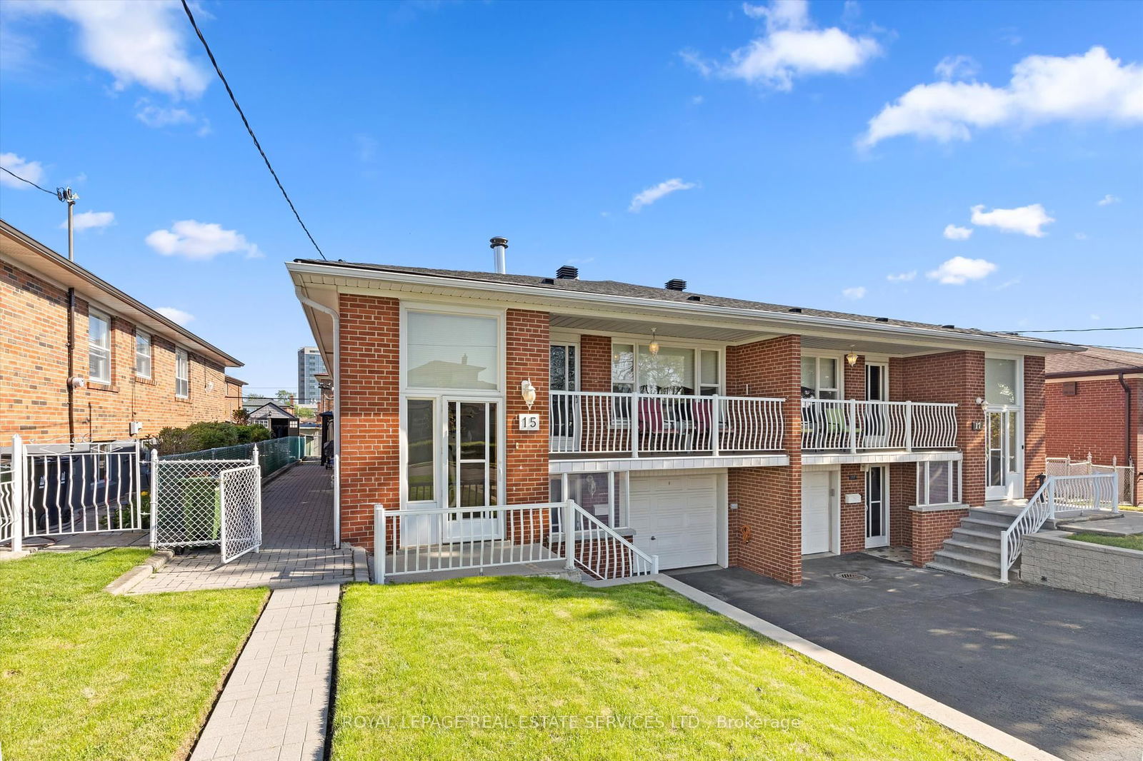 Semi-Detached House for sale at 15 Gade Drive, Toronto, Downsview-Roding-CFB, M3M 2K2 - MLS: W12158369