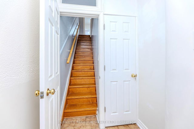 2nd floor - 425 Bartlett Avenue