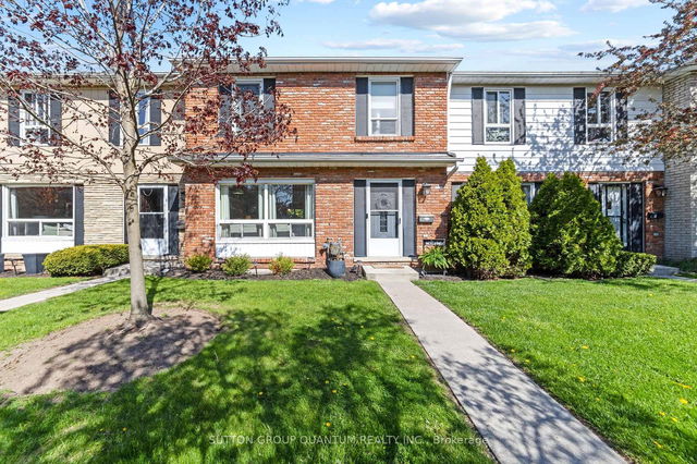 44 - 5475 Lakeshore Road