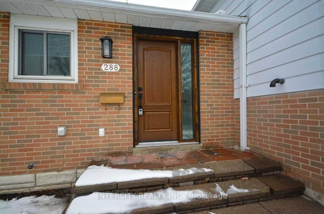 Semi-Detached House for lease at 288 Archdekin Drive, Brampton, Madoc, L6V 1Z4 - MLS: W12158843
