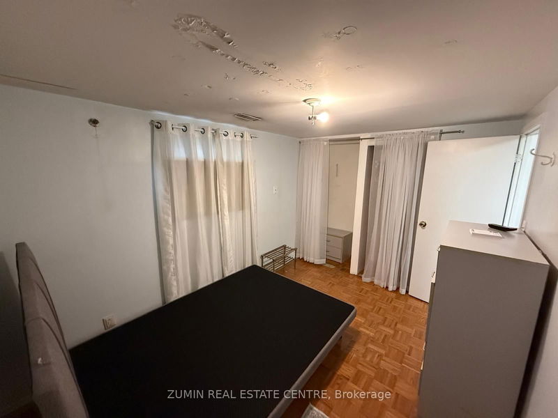 Room1