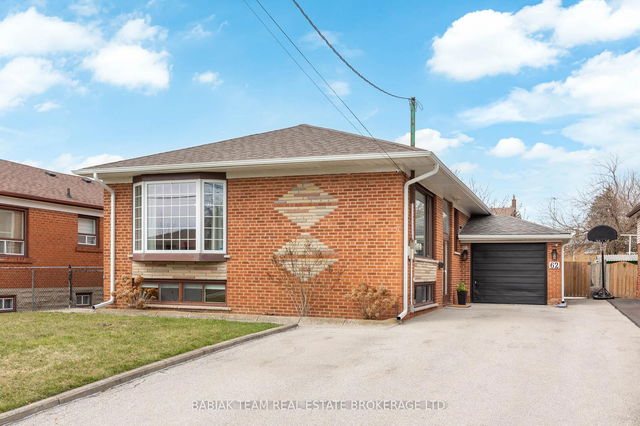 62 Burr Avenue