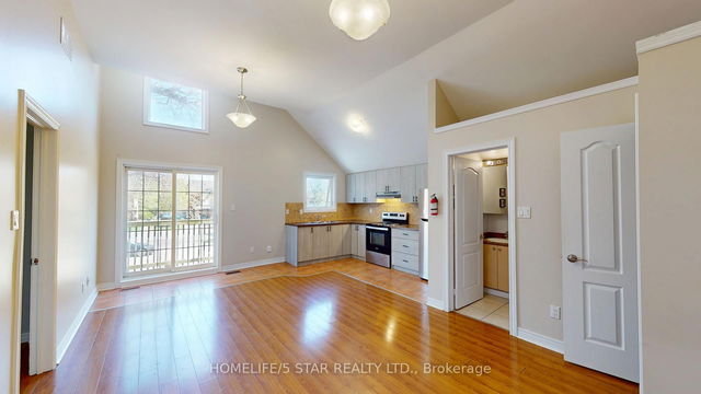 2B - 75 Rosemount Avenue