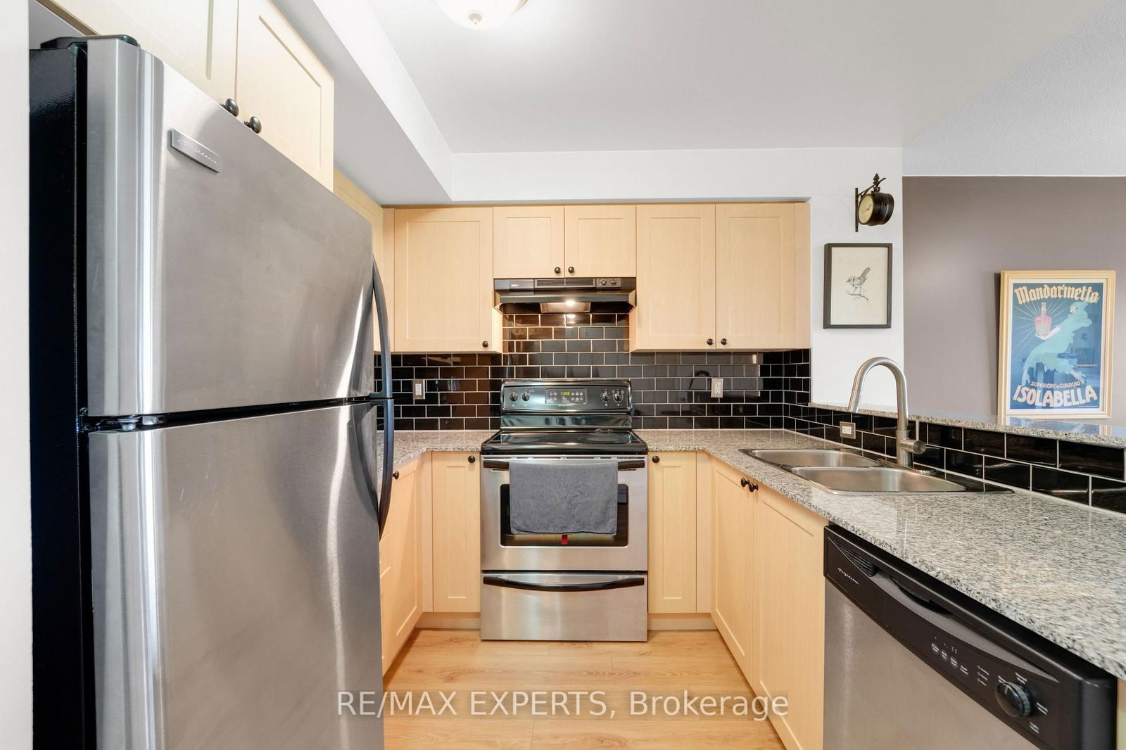 Condo for sale at 516-1050 The Queensway, Toronto, Islington-City Centre West, M8Z 0A8 - MLS: W12159381