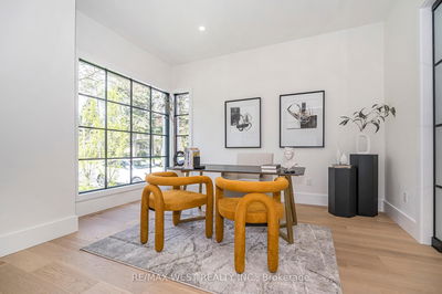 29 Bromley Cres, Toronto - Edenbridge-Humber Valley image-0-3