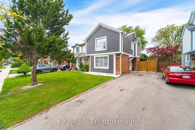 384 Daralea Heights