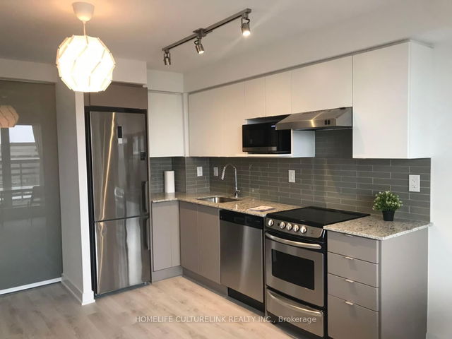 806 - 160 Flemington Road