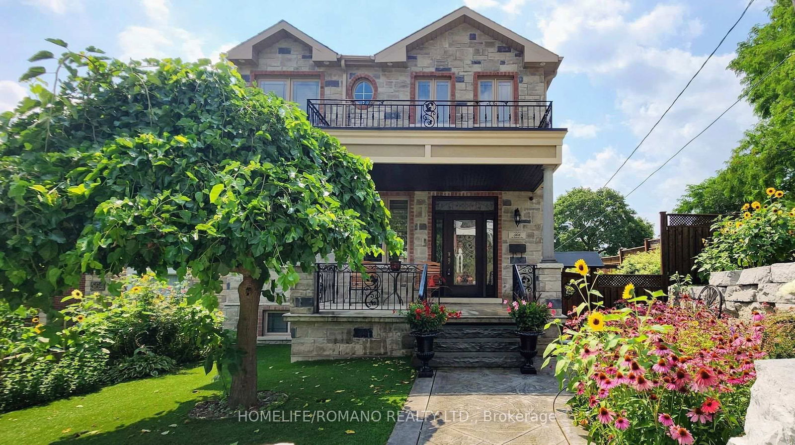 Detached House for sale at 566 Mcroberts Avenue, Toronto, Caledonia-Fairbank, M6E 4R6 - MLS: W12159927