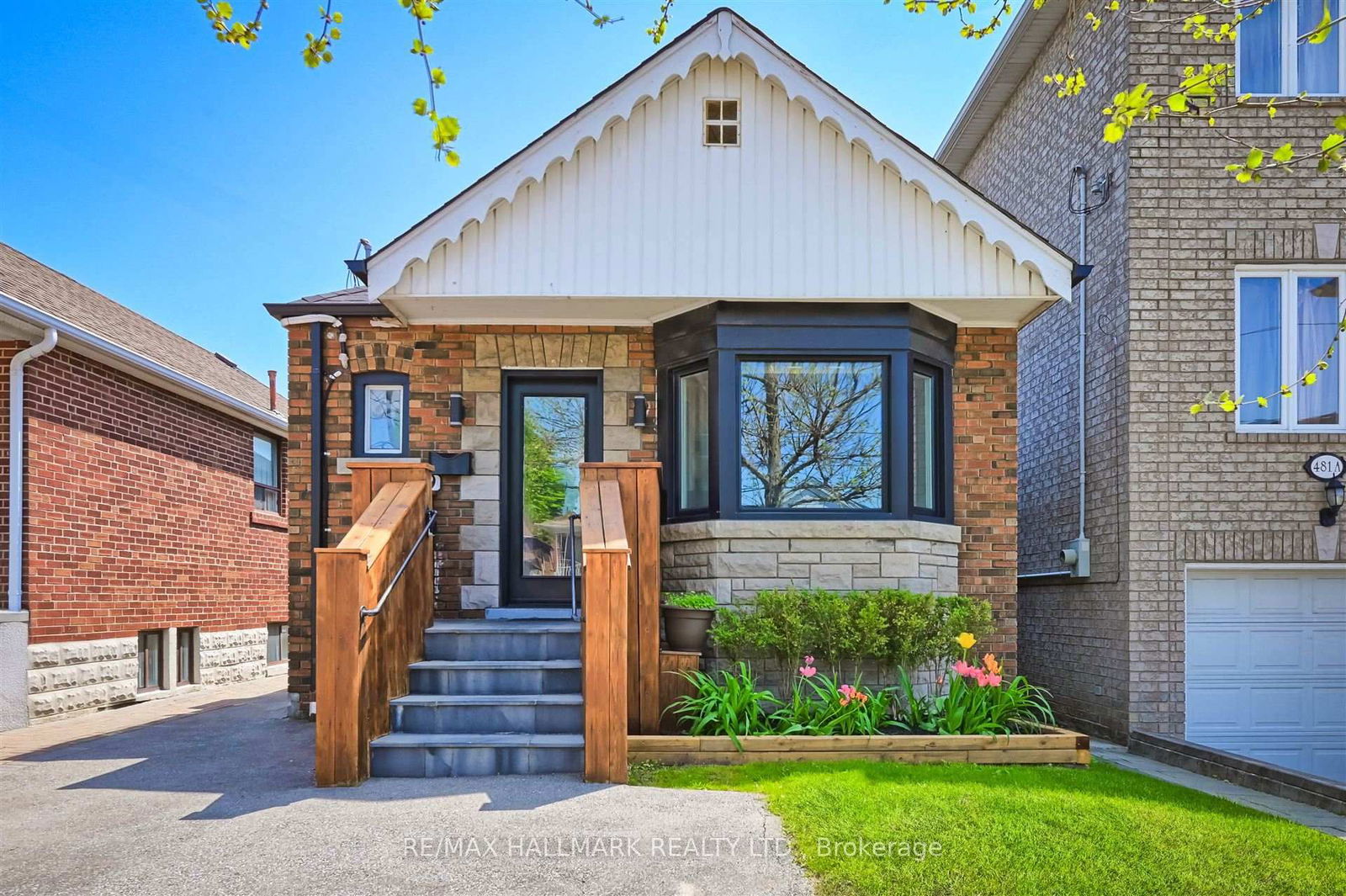 Detached House for sale at 479 Ridelle Avenue, Toronto, Briar Hill-Belgravia, M6B 1K6 - MLS: W12160125