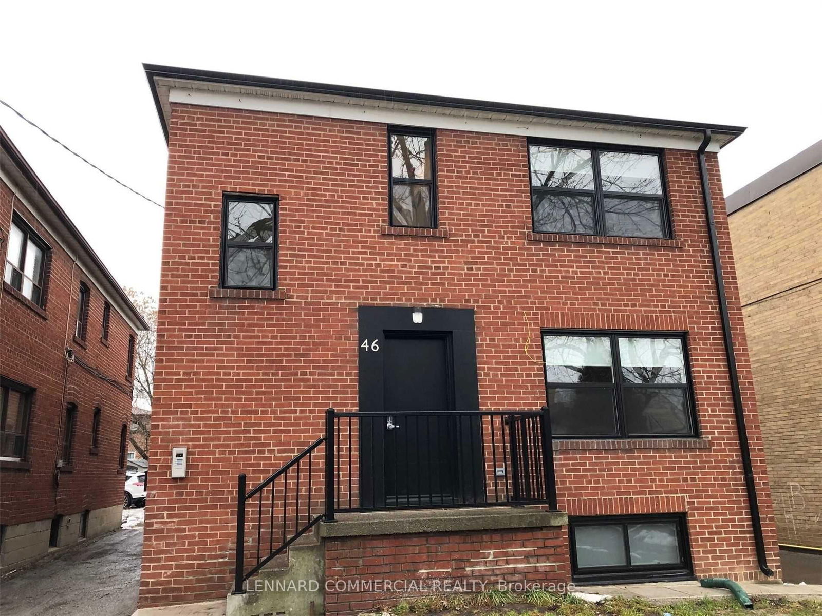 Semi-Detached House for lease at 4-46 Cavell Avenue, Toronto, Mimico, M8V 1P2 - MLS: W12160202