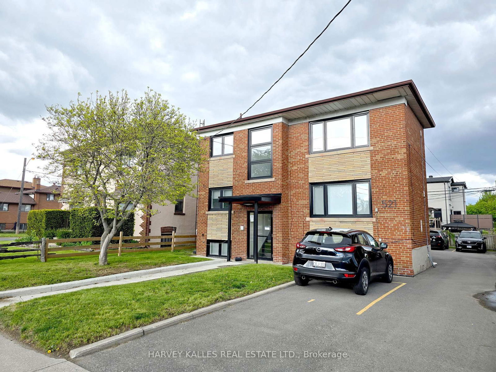 Listing Image 0