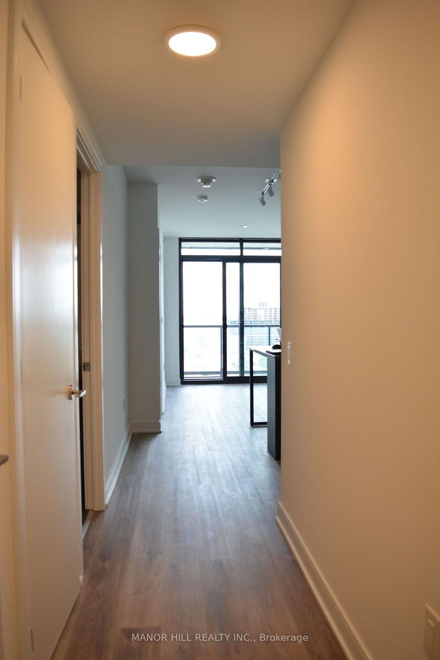 1618 - 86 Dundas Street