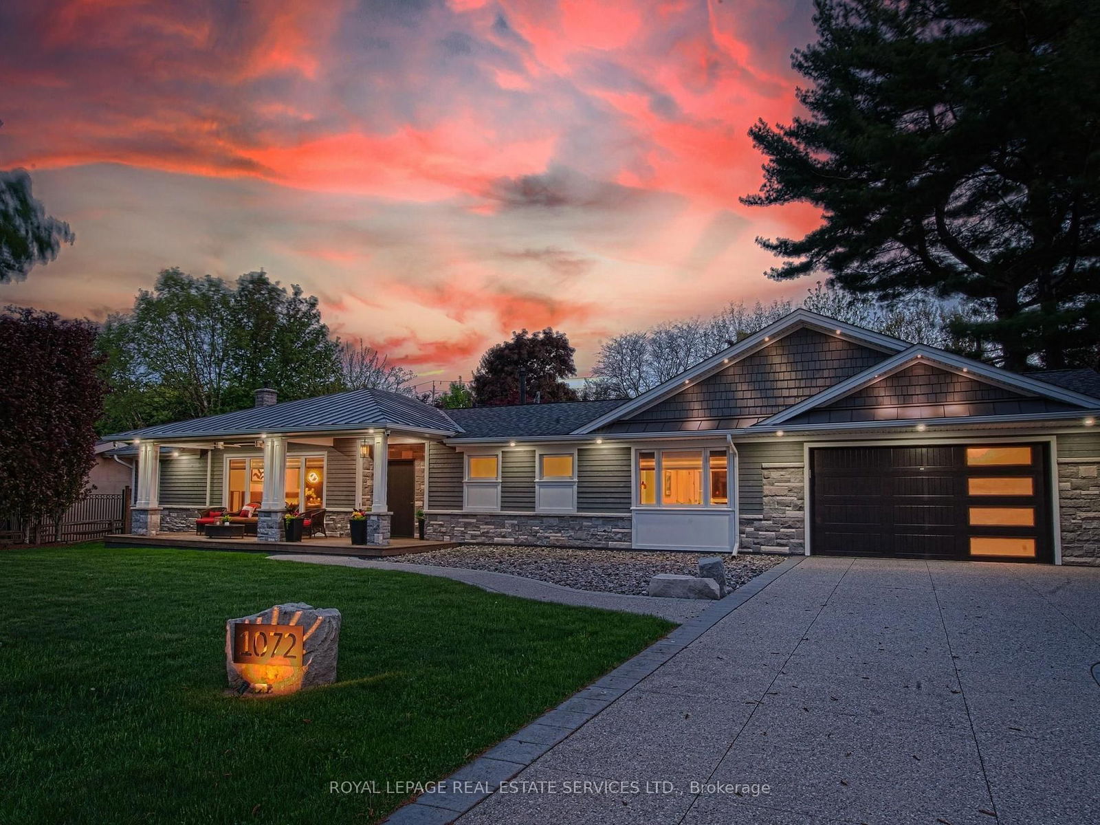 Detached House for sale at 1072 Bomorda Drive, Oakville, College Park, L6H 1Y2 - MLS: W12160401