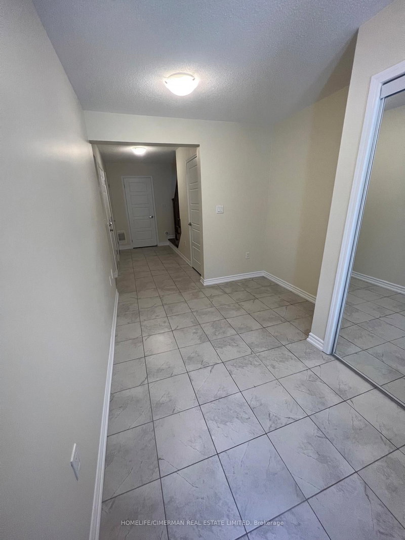 107 Lemieux Crt, Milton, L9E 1E9 | Image 3