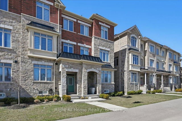 465 Dundas Street